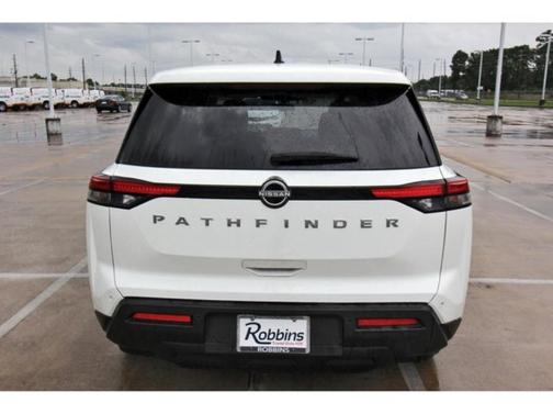 2024 Nissan Pathfinder S