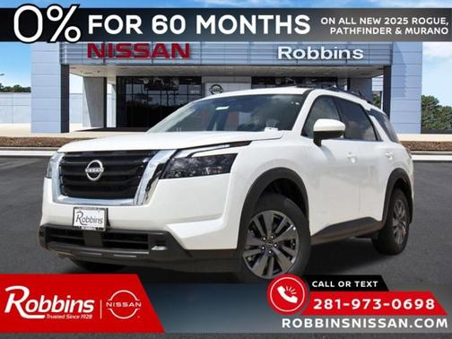 2025 Nissan Pathfinder SV