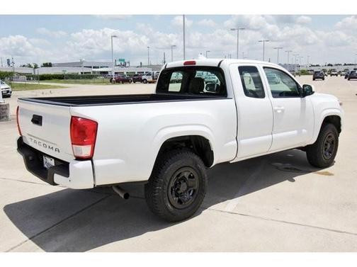 2017 Toyota Tacoma SR