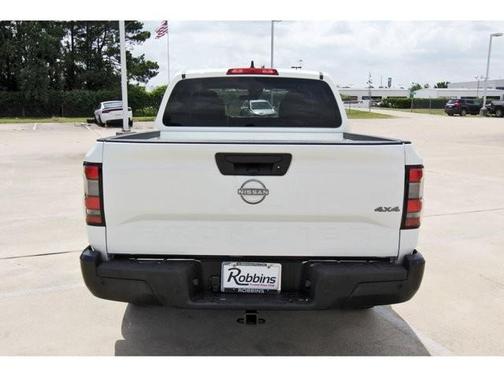 2024 Nissan Frontier S