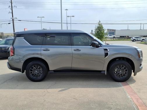 2025 Nissan Armada SV
