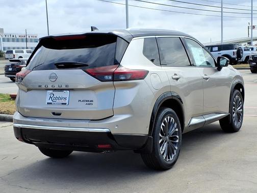 2t Chpn Blk Roo 2026 Nissan Rogue Platinum