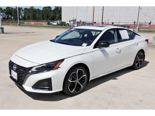 2024 Nissan Altima 2.5 SR