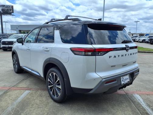 White / Black 2026 Nissan Pathfinder Platinum