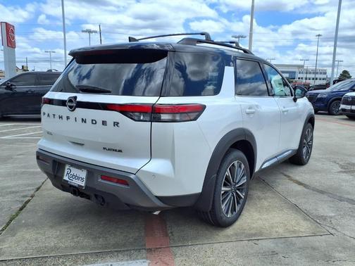White / Black 2026 Nissan Pathfinder Platinum