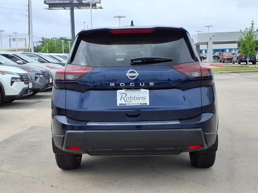 Deep Ocean Blue 2026 Nissan Rogue SV