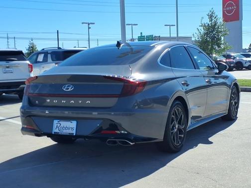 2023 Hyundai SONATA SEL