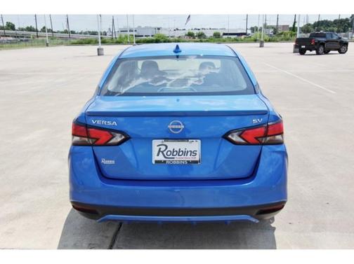 2024 Nissan Versa 1.6 SV