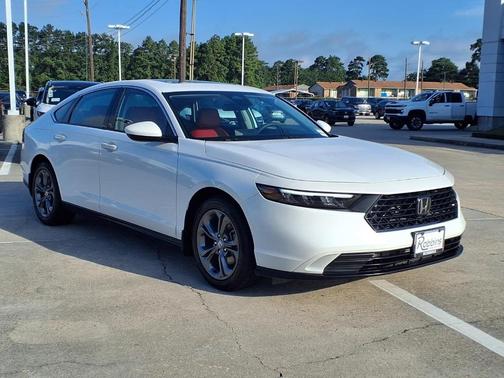 Platinum White Pearl 2023 Honda Accord EX