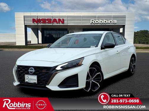 Glacier White 2023 Nissan Altima 2.5 SR