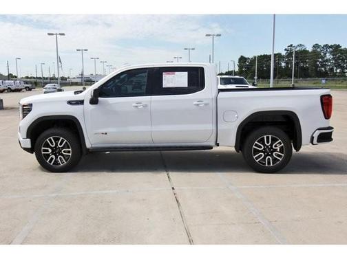 2025 GMC Sierra 1500 AT4