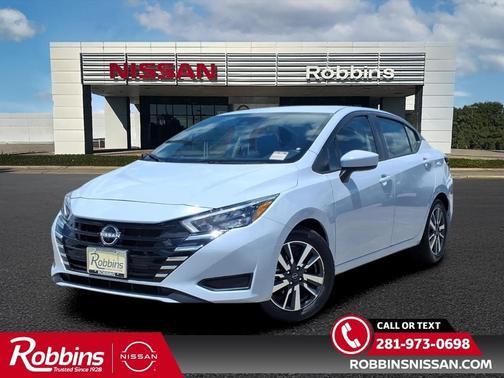 Gray Sky Pearl 2025 Nissan Versa 1.6 SV