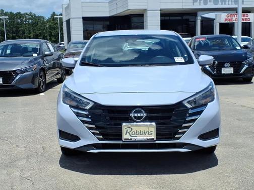 Gray Sky Pearl 2025 Nissan Versa 1.6 SV