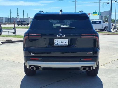 Mosaic Black Metallic 2025 Chevrolet Traverse Z71