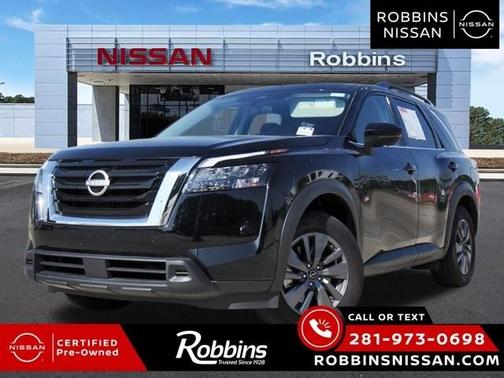 2024 Nissan Pathfinder SV