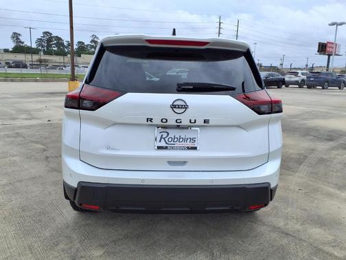 Everest White P 2026 Nissan Rogue Dark Armor