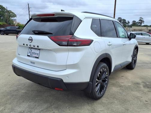 Everest White P 2026 Nissan Rogue Dark Armor