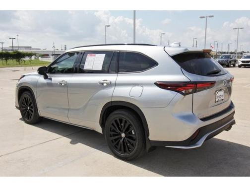 2024 Toyota Highlander XSE