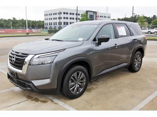 2024 Nissan Pathfinder S