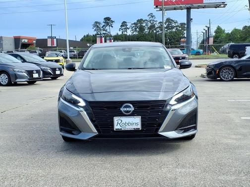 Gun Metallic 2024 Nissan Altima 2.5 SV