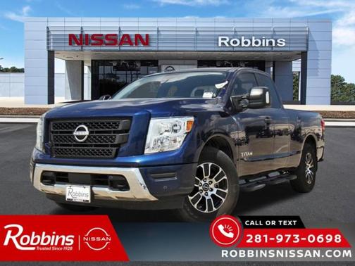 2023 Nissan Titan SV