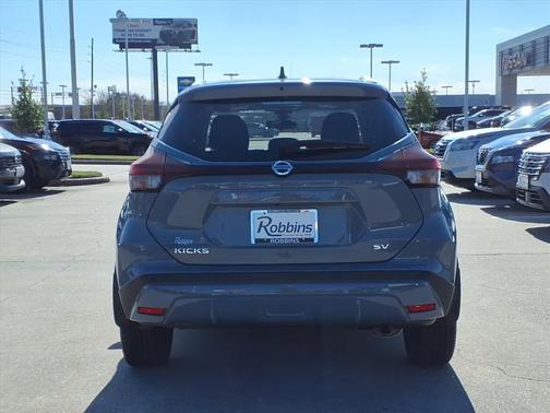 2021 Nissan Kicks SV