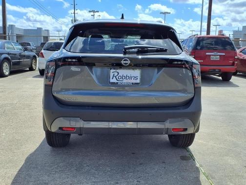 Gun Metallic 2026 Nissan Kicks SV