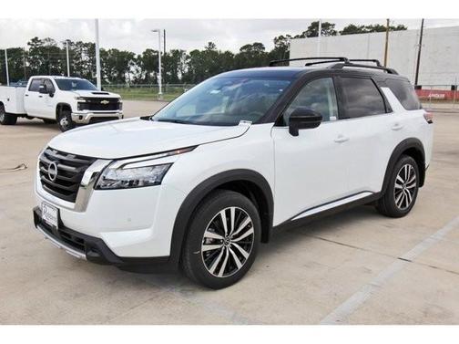 2025 Nissan Pathfinder Platinum