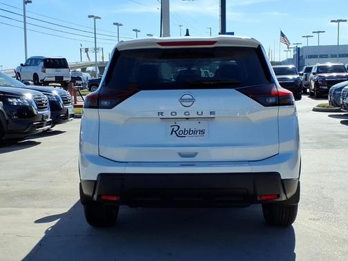 Everest White P 2026 Nissan Rogue SV