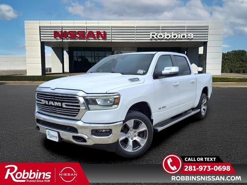 Bright White Clearcoat 2023 RAM 1500 Laramie