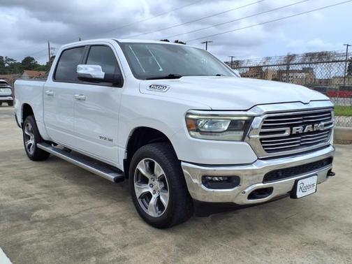 Bright White Clearcoat 2023 RAM 1500 Laramie
