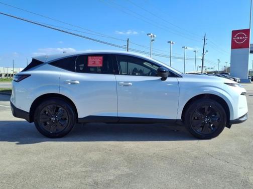 2025 Nissan Murano SV