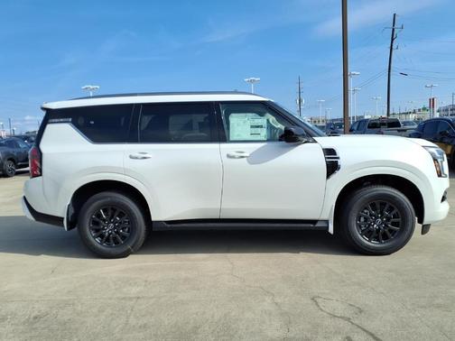 2026 Nissan Armada SV