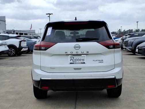 2026 Nissan Rogue Platinum