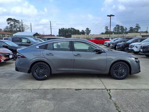 Gun Metallic 2026 Nissan Sentra SV