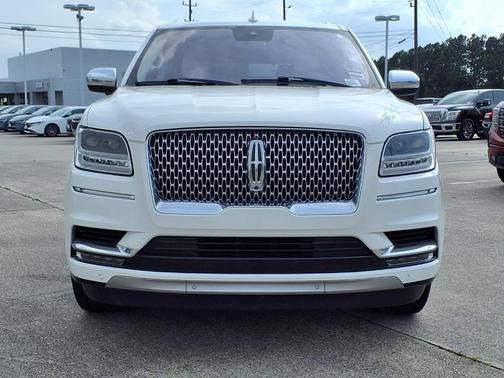 Pristine White 2020 Lincoln Navigator Black Label