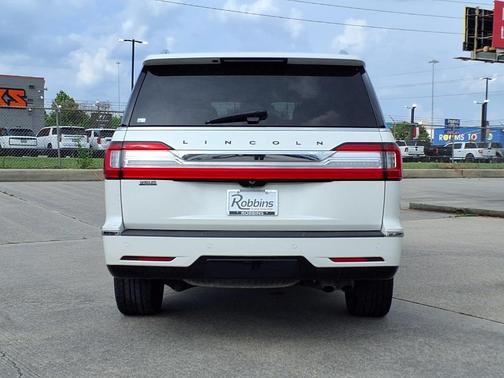 Pristine White 2020 Lincoln Navigator Black Label