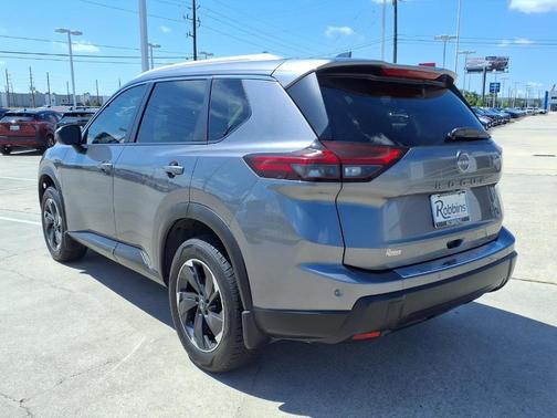 Gun Metallic 2024 Nissan Rogue SV