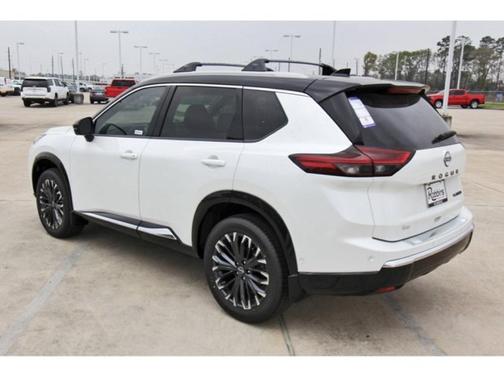 2025 Nissan Rogue Platinum