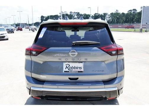 2025 Nissan Rogue Platinum