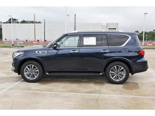 2022 INFINITI QX80 Luxe