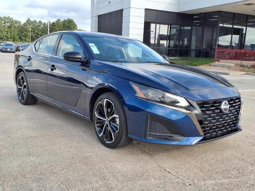 Deep Blue Pearl 2024 Nissan Altima 2.5 SR
