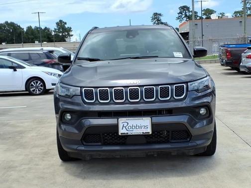 Gray 2024 Jeep Compass Latitude