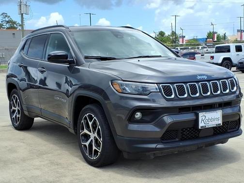 Gray 2024 Jeep Compass Latitude