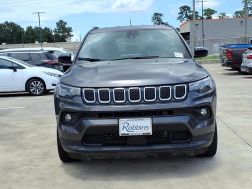 Gray 2024 Jeep Compass Latitude