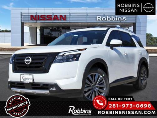 2025 Nissan Pathfinder SL