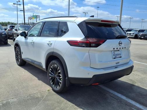 Everest White P 2026 Nissan Rogue Dark Armor