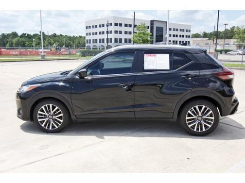 2021 Nissan Kicks SV