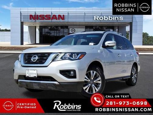 2020 Nissan Pathfinder SV