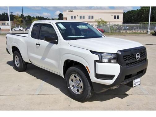 2025 Nissan Frontier S